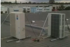 Commercial-Outdoor-Units-on-Roof